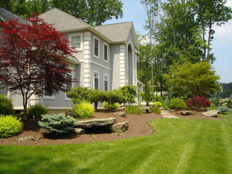 Front of House Landscape in Montebello, NY - Hickory Hollow Landscapers